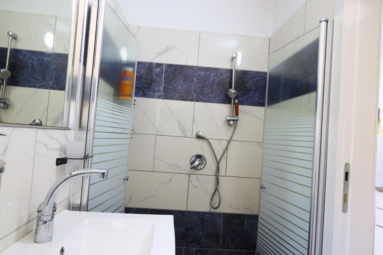 Apartmán דירת אירוח Vip רק 5 דקות נסיעה מהים חלום של מקום Aškelon Exteriér fotografie